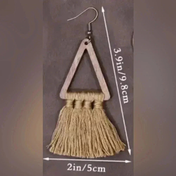 🔵NEW Triangle Tassel Boho Drop Earrings - Picture 3 of 3